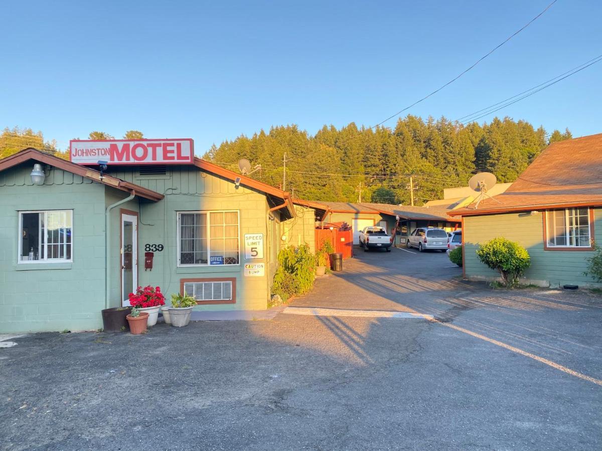 Johnston'S Motel Гарбервилл Экстерьер фото